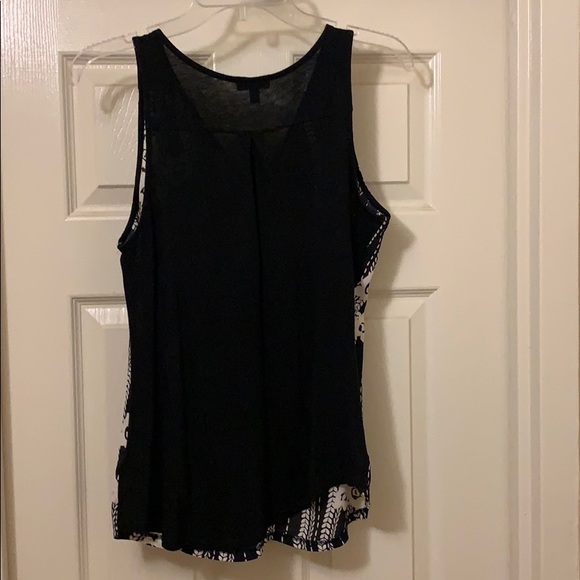 Express floral tank top with zipper. - Picture 4 of 7